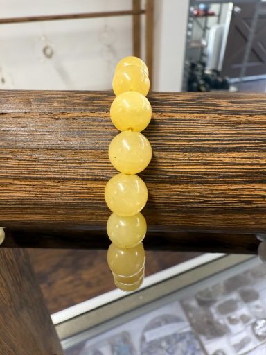 Honey calcite